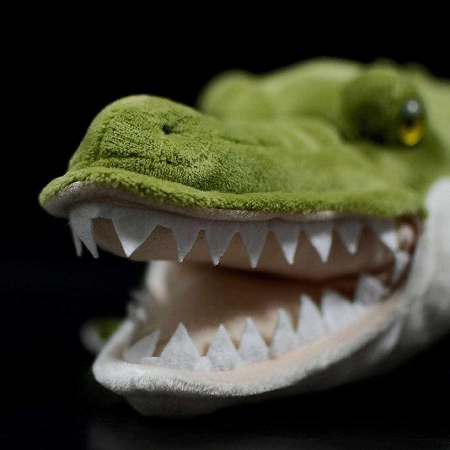 Lifelike Crocodile Stuffed Animal-Green 19.7",Crocodile Toy, Huge Stuffed Animals,Girl Toys,Gifts for Kids,Home Decor,Hugging Toy